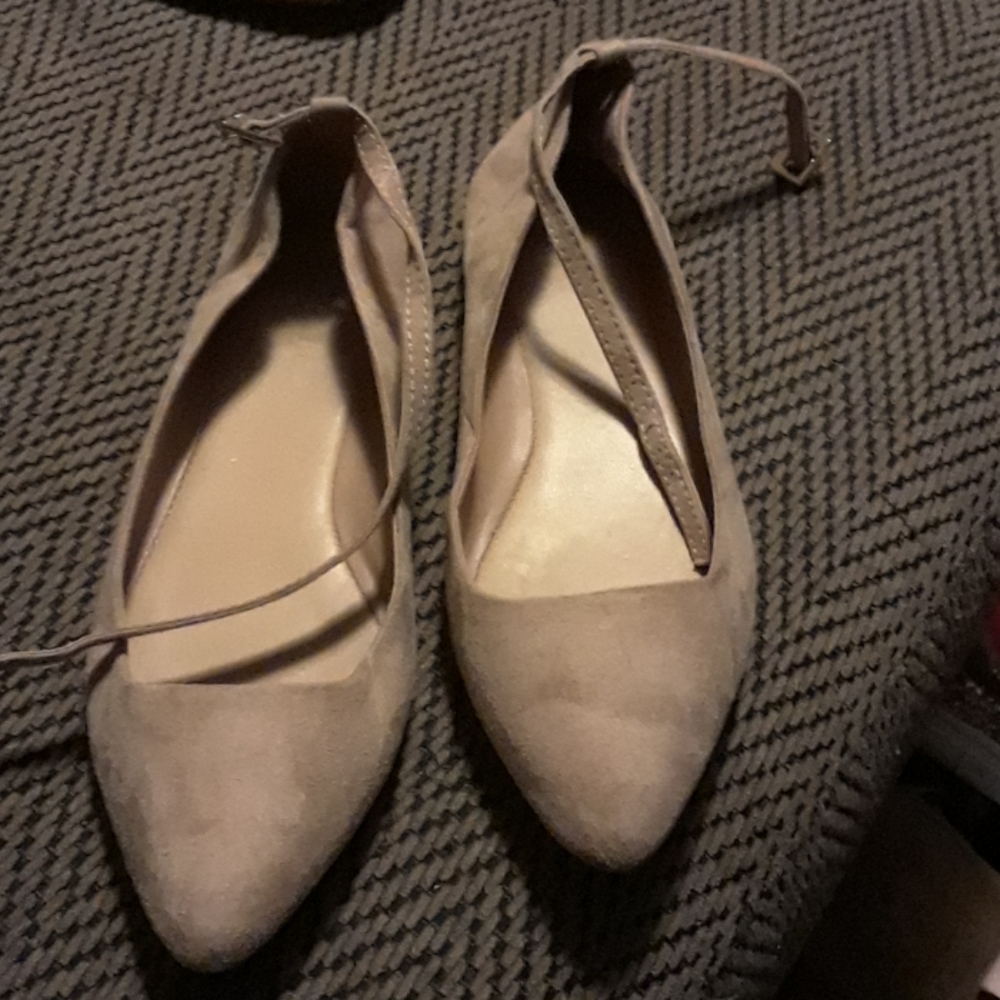 Flats - Picture 5 of 8